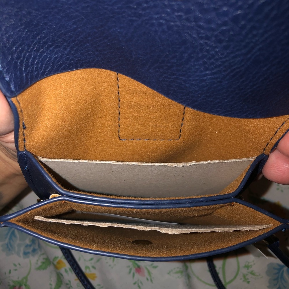 Purse - Picture 4 of 4
